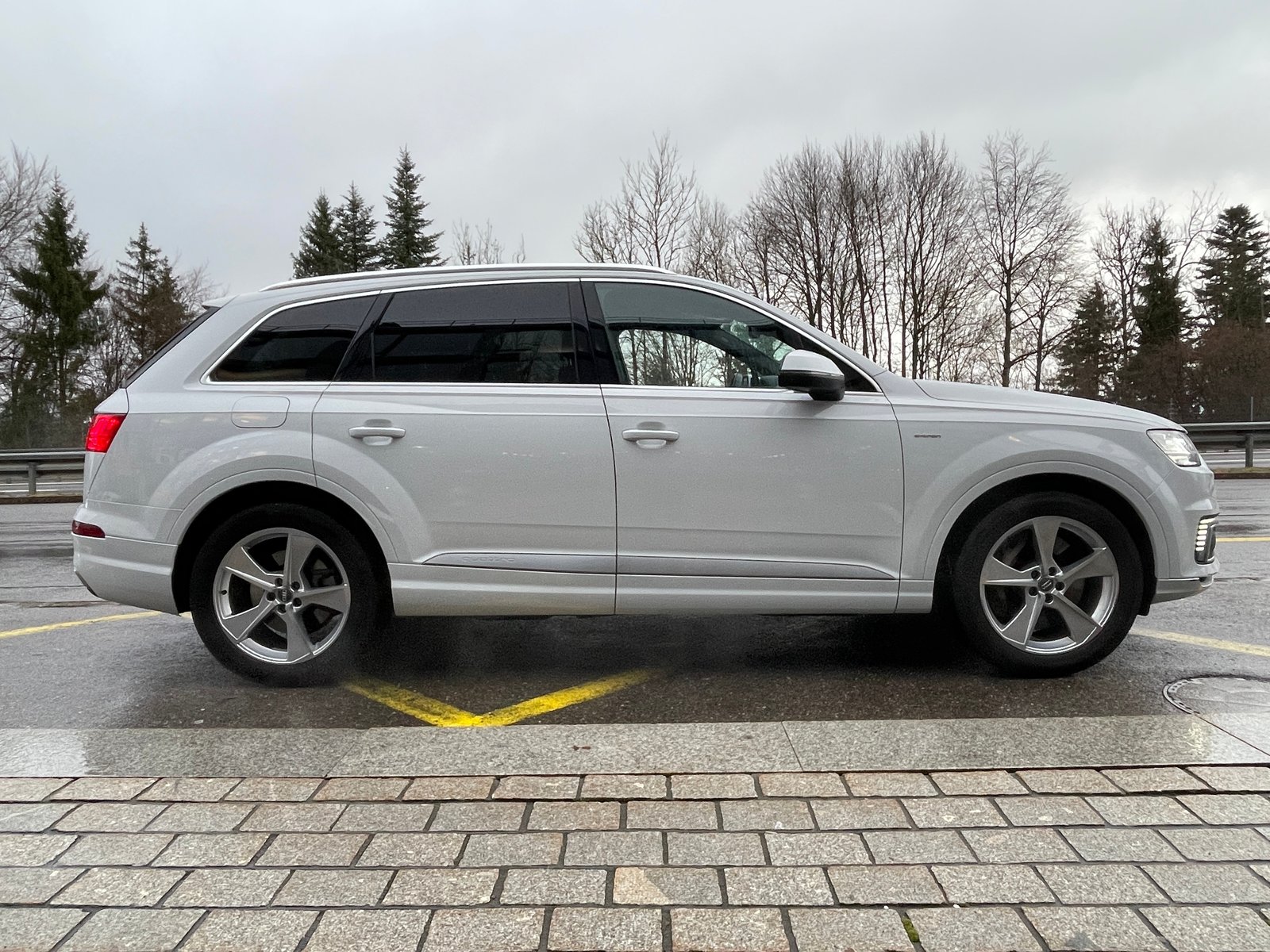 AUDI Q7 e-tron 3.0 TDI quattro tiptronic, Plug-in-Hybrid Diesel/Electric, Second hand / Used, Automatic - 4