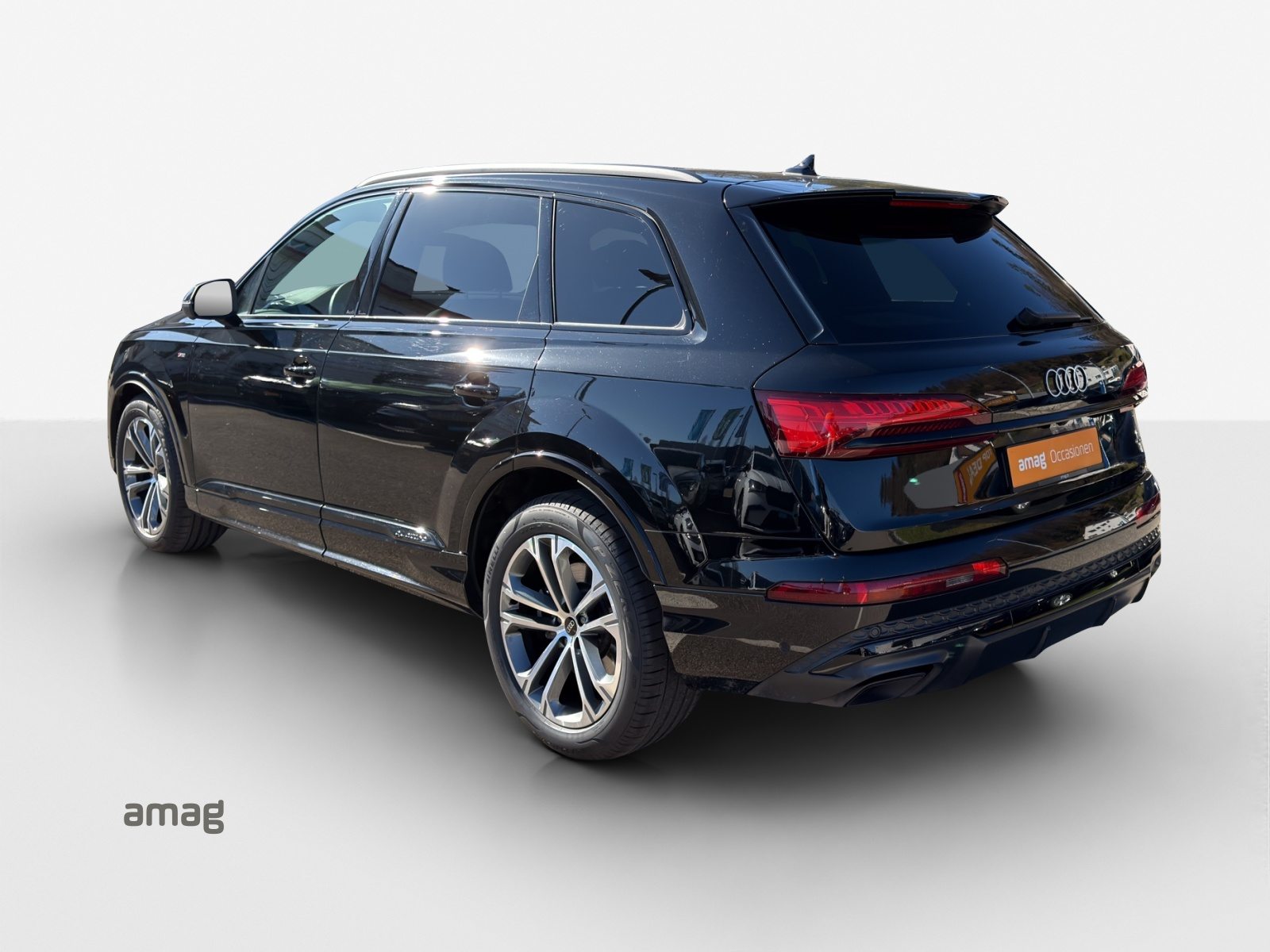 AUDI Q7 SUV 55 TFSI S line, Petrol, Second hand / Used, Automatic - 3