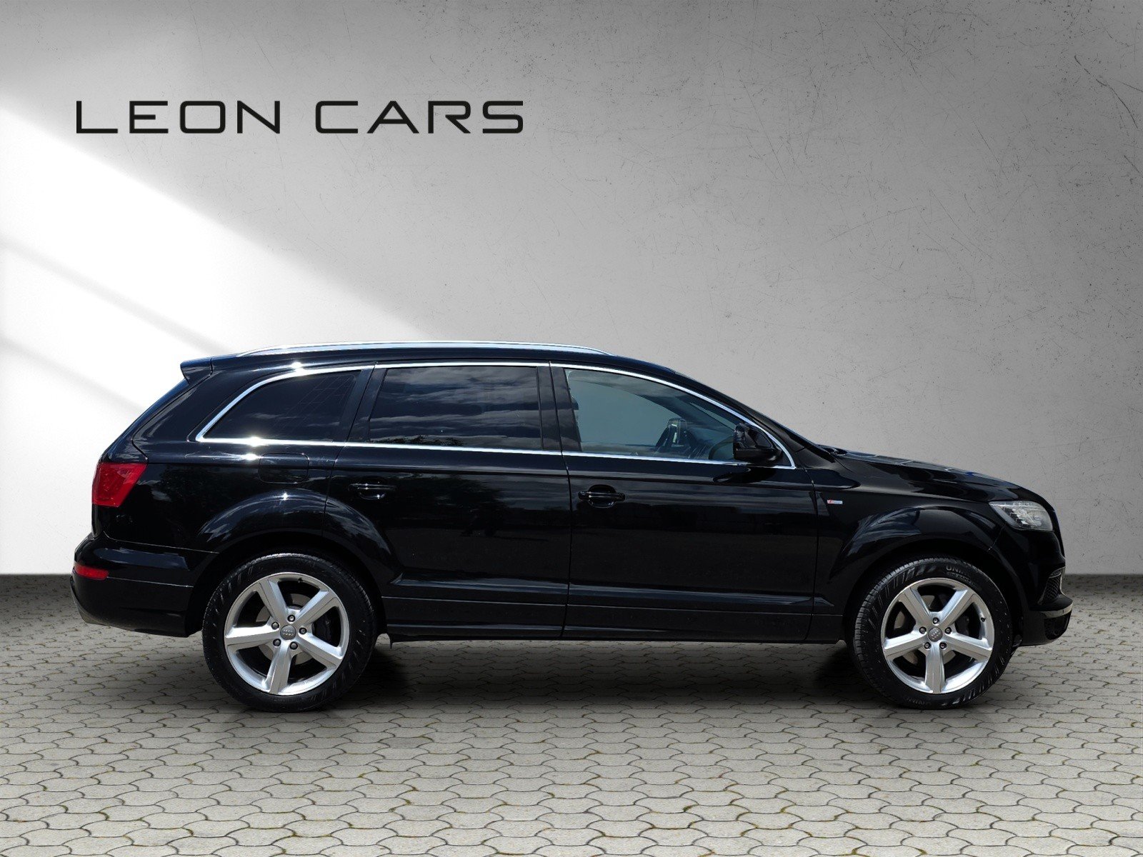 AUDI Q7 3.0 TDI S-Line quattro tiptronic Luftfederung 7-Sitz, Diesel, Second hand / Used, Automatic - 4