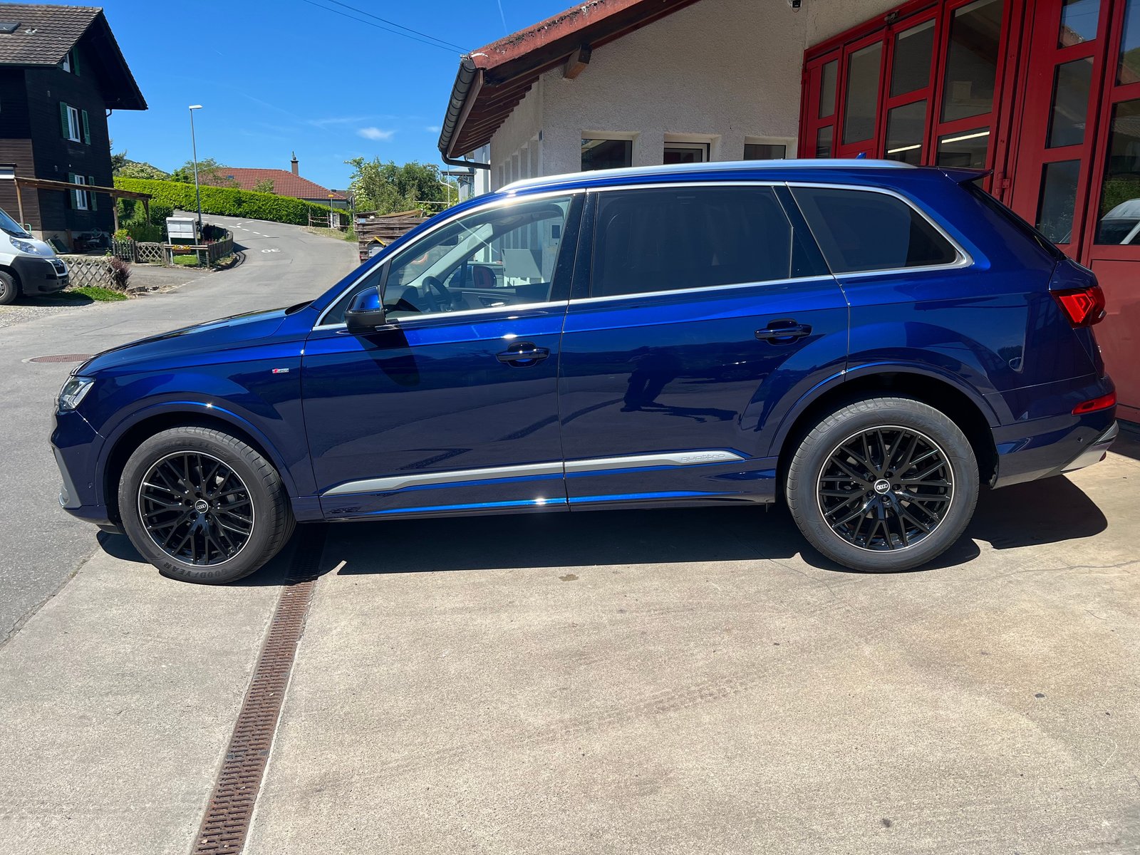 AUDI Q7 50 TDI quattro S Line // Luftfederung // Matrix // H, Diesel, Occasion / Utilisé, Automatique - 3