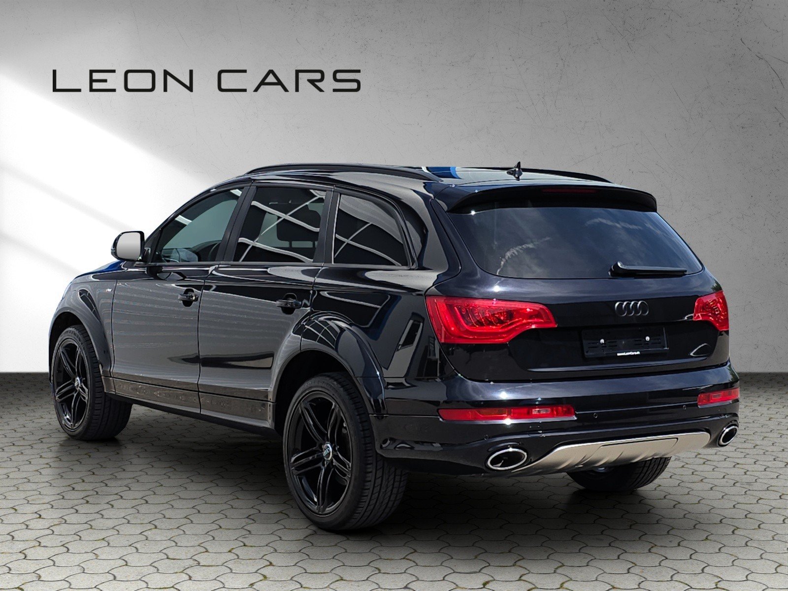 AUDI Q7 3.0 TDI S-Line V12-Optik Quattro TIPTRONIC 7-Sitzer, Diesel, Second hand / Used, Automatic - 7