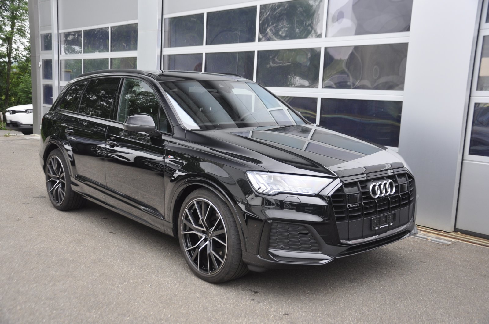 AUDI Q7 50 TDI quattro S Line tiptronic 7 Plätze I Anhänge