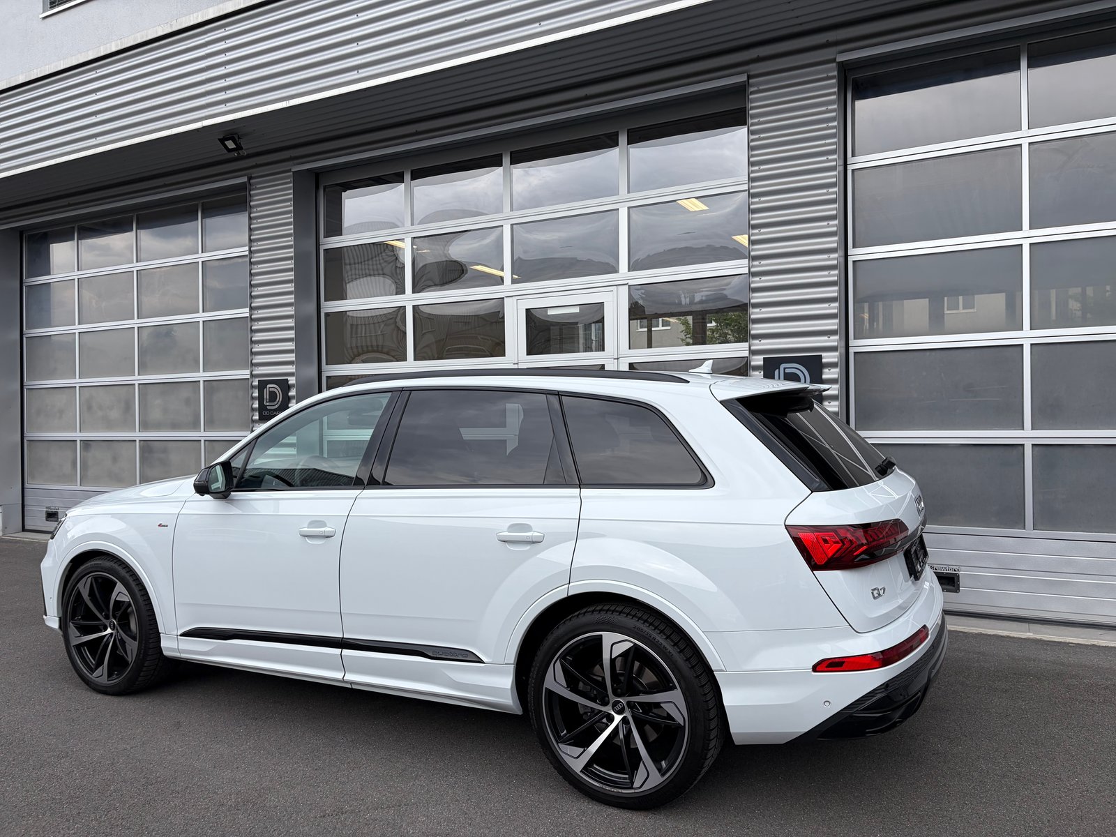 AUDI Q7 55 TFSI S Line quattro tiptronic/ 7 Plätze/ Panoram, Mild-Hybrid Benzin/Elektro, Occasion / Gebraucht, Automatik - 3