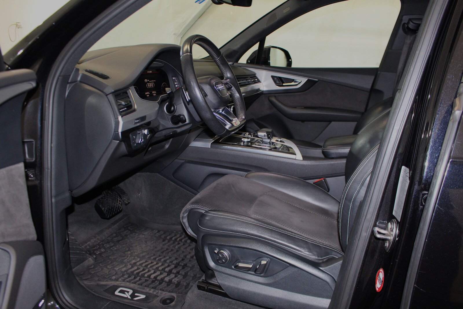 AUDI Q7 3.0 V6 TDI 272 quattro T-Tronic, Diesel, Occasion / Gebraucht, Automatik - 7