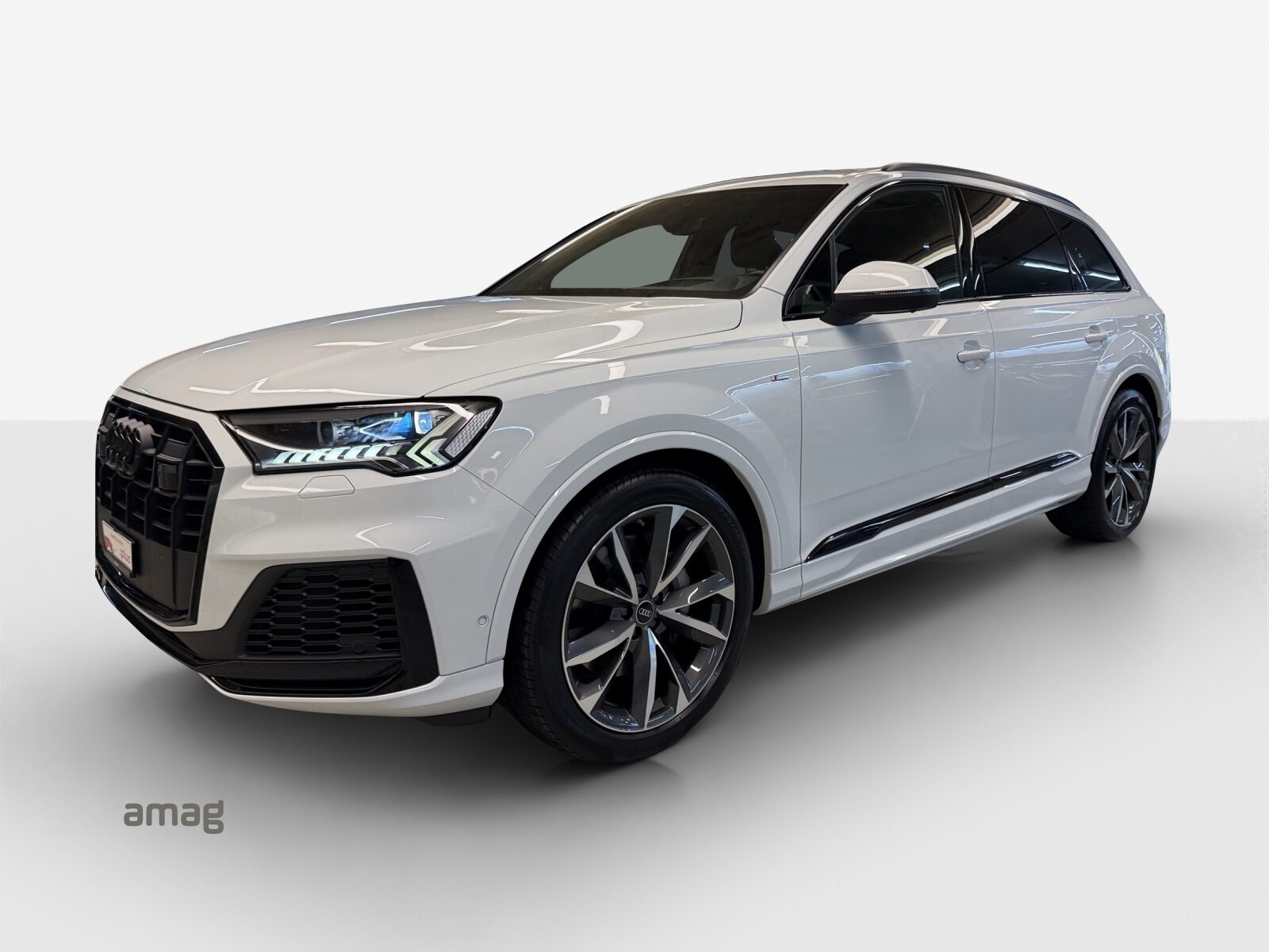 AUDI Q7 55 TFSI S line