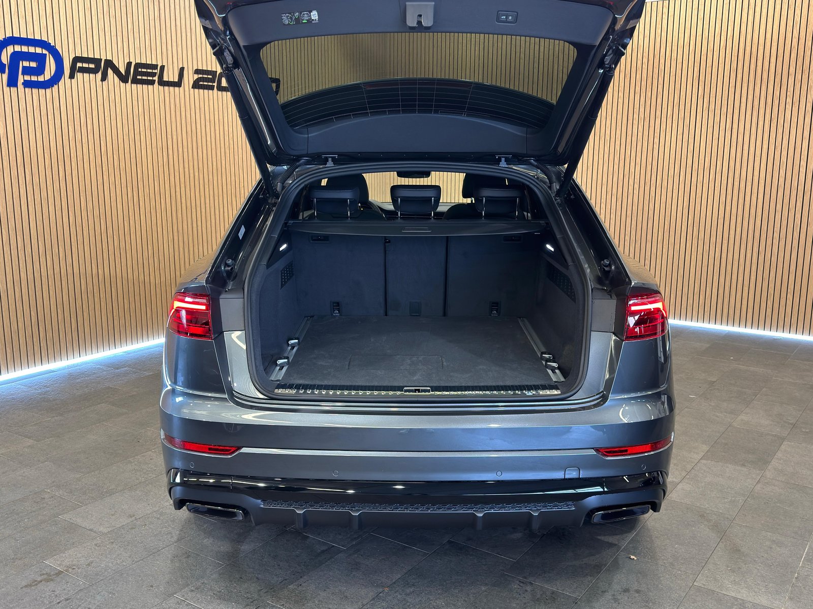 AUDI Q8 SUV TFSI e quattro 290 kW tiptronic, Hybride Rechargeable Essence/Électricité, Voiture nouvelle, Automatique - 5