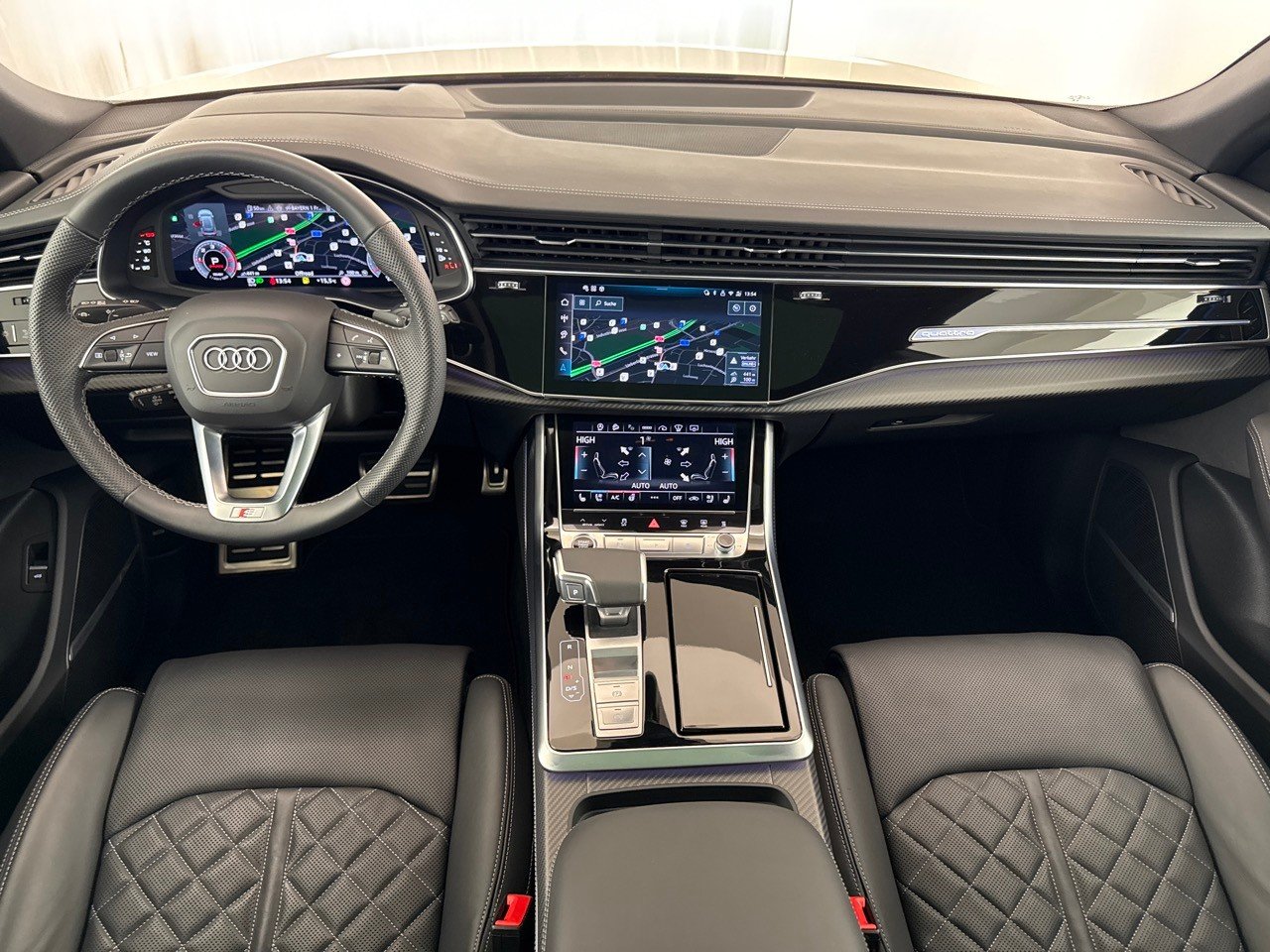 AUDI Q8 SUV TDI quattro 210 kW S line, Diesel, Occasion / Gebraucht, Automatik - 7