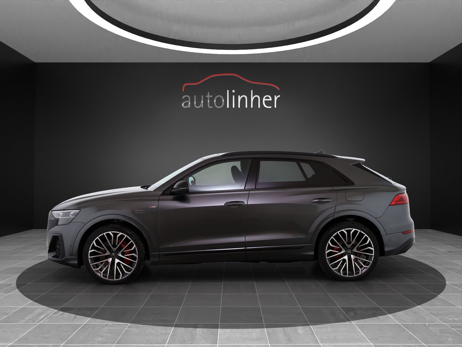 AUDI Q8 SUV TFSI e quattro 360 kW tiptronic, Plug-in-Hybrid Petrol/Electric, Second hand / Used, Automatic - 2