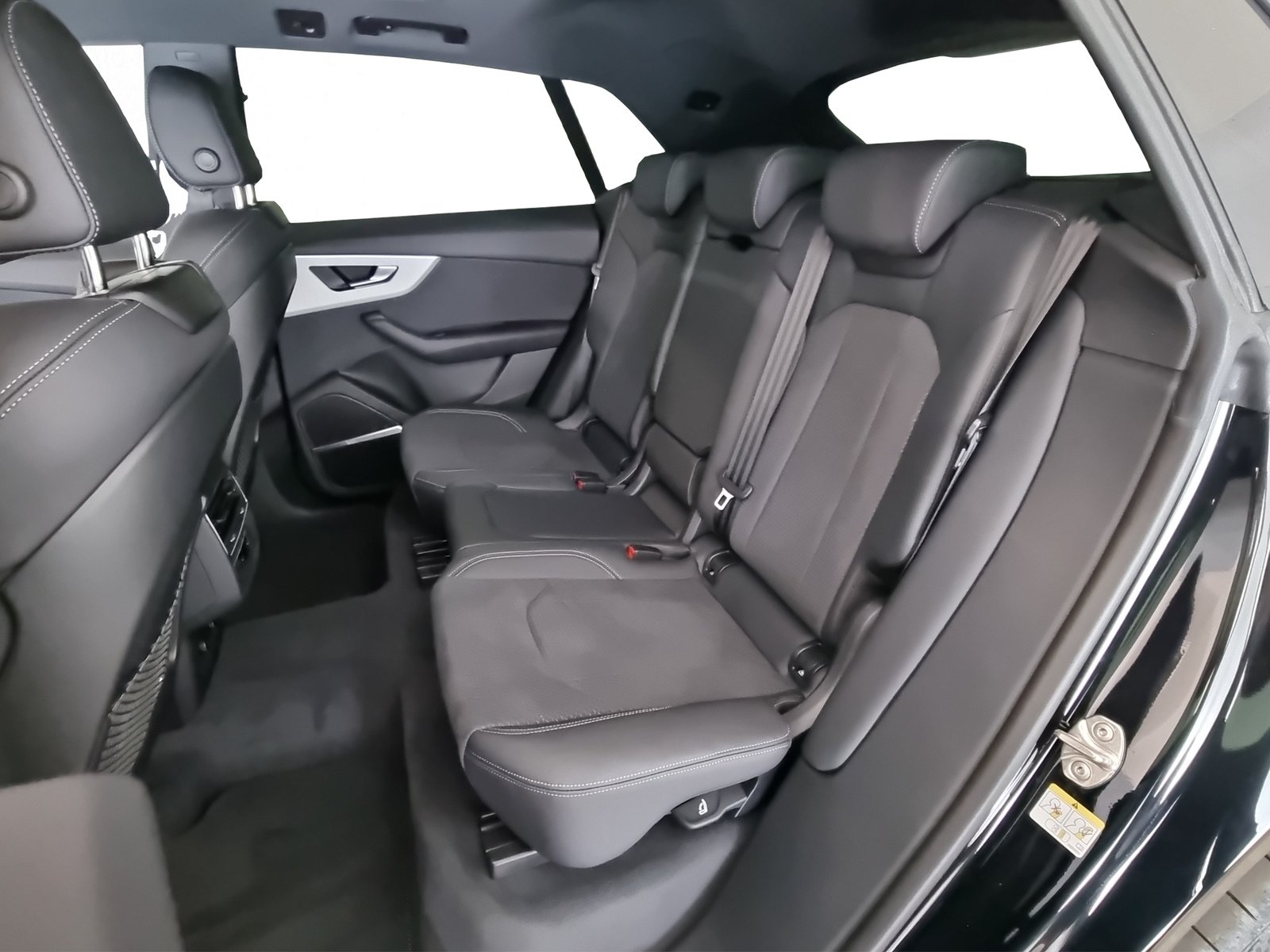 AUDI Q8 TFSI e quattro 290 kW tiptronic, Plug-in-Hybrid Benzin/Elektro, Automatik - 7