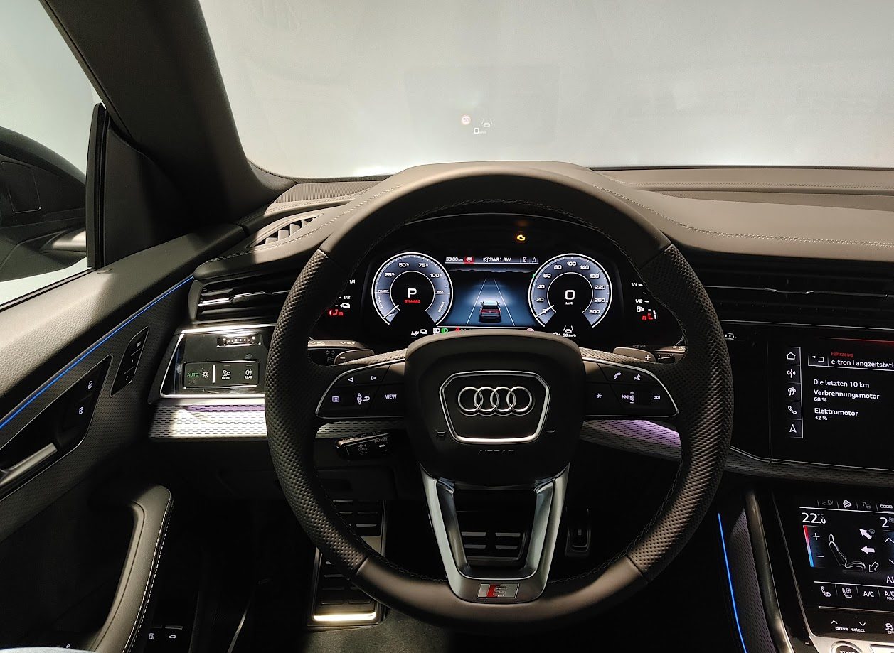 AUDI Q8 SUV TFSI e 290 kW Attraction, Hybride Integrale Benzina/Elettrica, Auto nuove, Automatico - 5