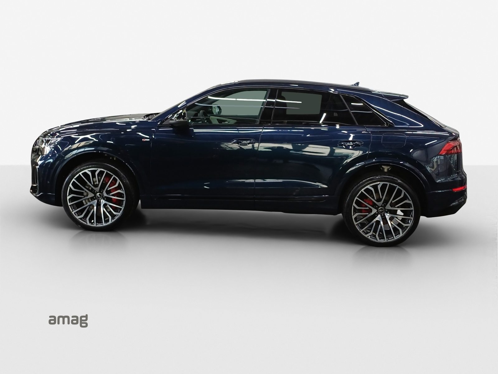 AUDI Q8 SUV TFSI e 290 kW Attraction, Full-Hybrid Petrol/Electric, New car, Automatic - 2