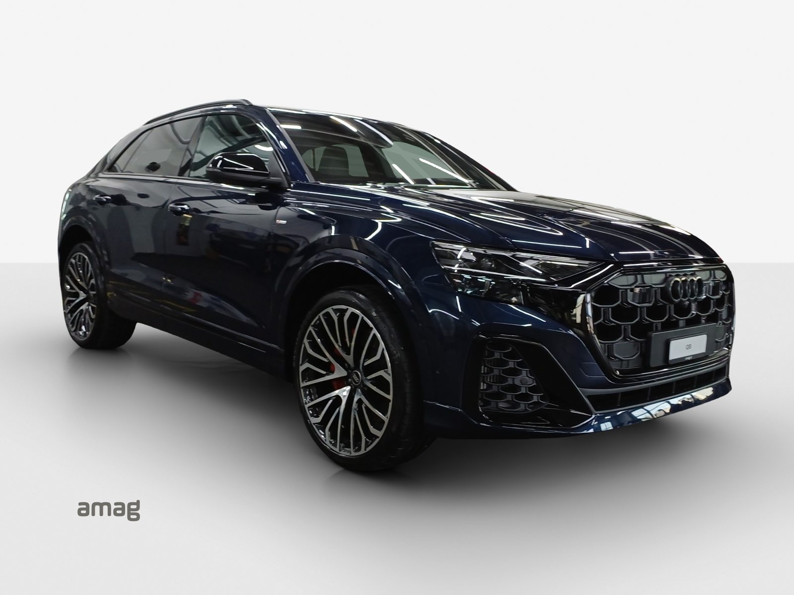 AUDI Q8 SUV TFSI e 290 kW Attraction, Full-Hybrid Petrol/Electric, New car, Automatic - 6