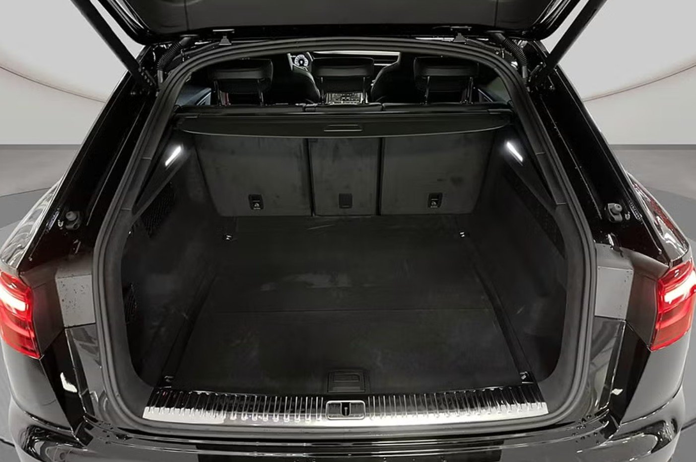 AUDI Q8 SUV 50 TDI quattro tiptronic, Diesel, Auto nuove, Automatico - 5