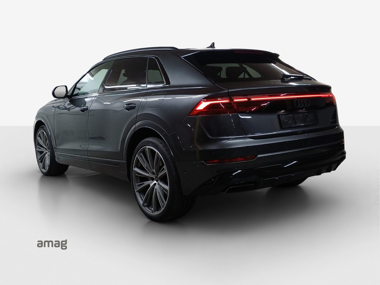 AUDI Q8 SUV TFSI e 290 kW Attraction, Full-Hybrid Petrol/Electric, New car, Automatic - 3