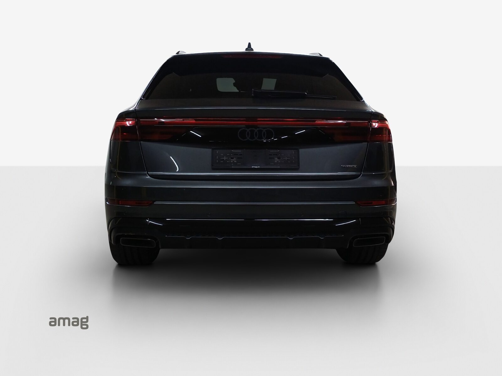 AUDI Q8 SUV TFSI e 290 kW Attraction, Full-Hybrid Petrol/Electric, New car, Automatic - 4