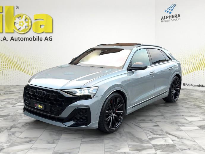 AUDI Q8 TFSI e quattro Competition 4x4 360 kW, Plug-in-Hybrid Petrol/Electric, New car, Automatic
