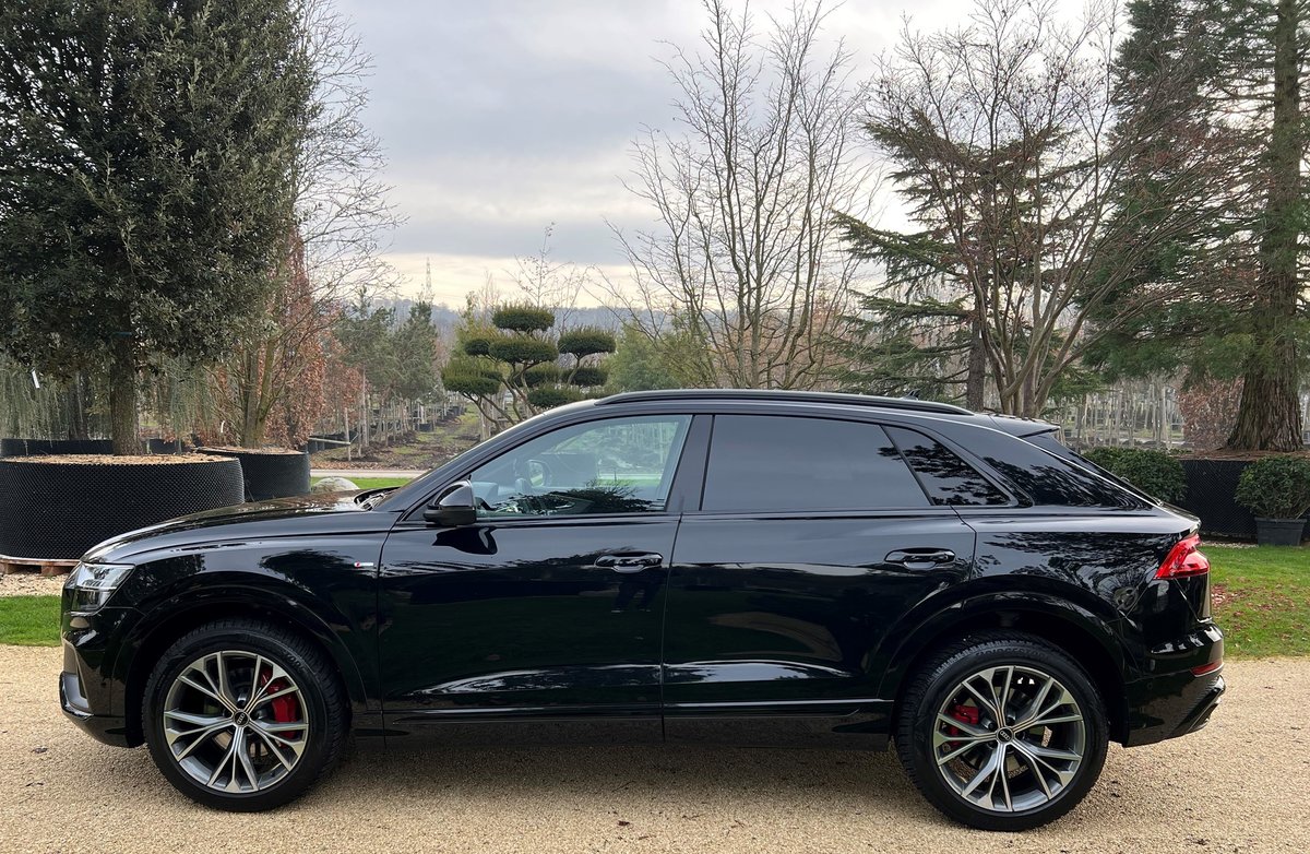 AUDI Q8 45 TDI Black Edition quattro tiptronic, Diesel, Occasion / Utilisé, Automatique - 5