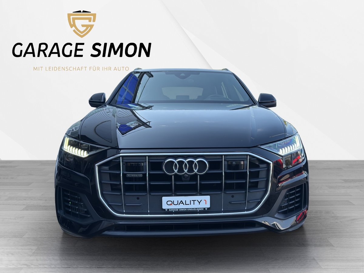 AUDI Q8 55 TFSI quattro tiptronic ***DISTANZREGLER***, Mild-Hybrid Petrol/Electric, Second hand / Used, Automatic - 2