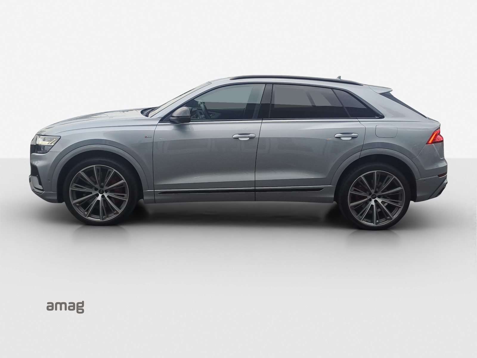 AUDI Q8 60 TFSI e, Full-Hybrid Petrol/Electric, Second hand / Used, Automatic - 2