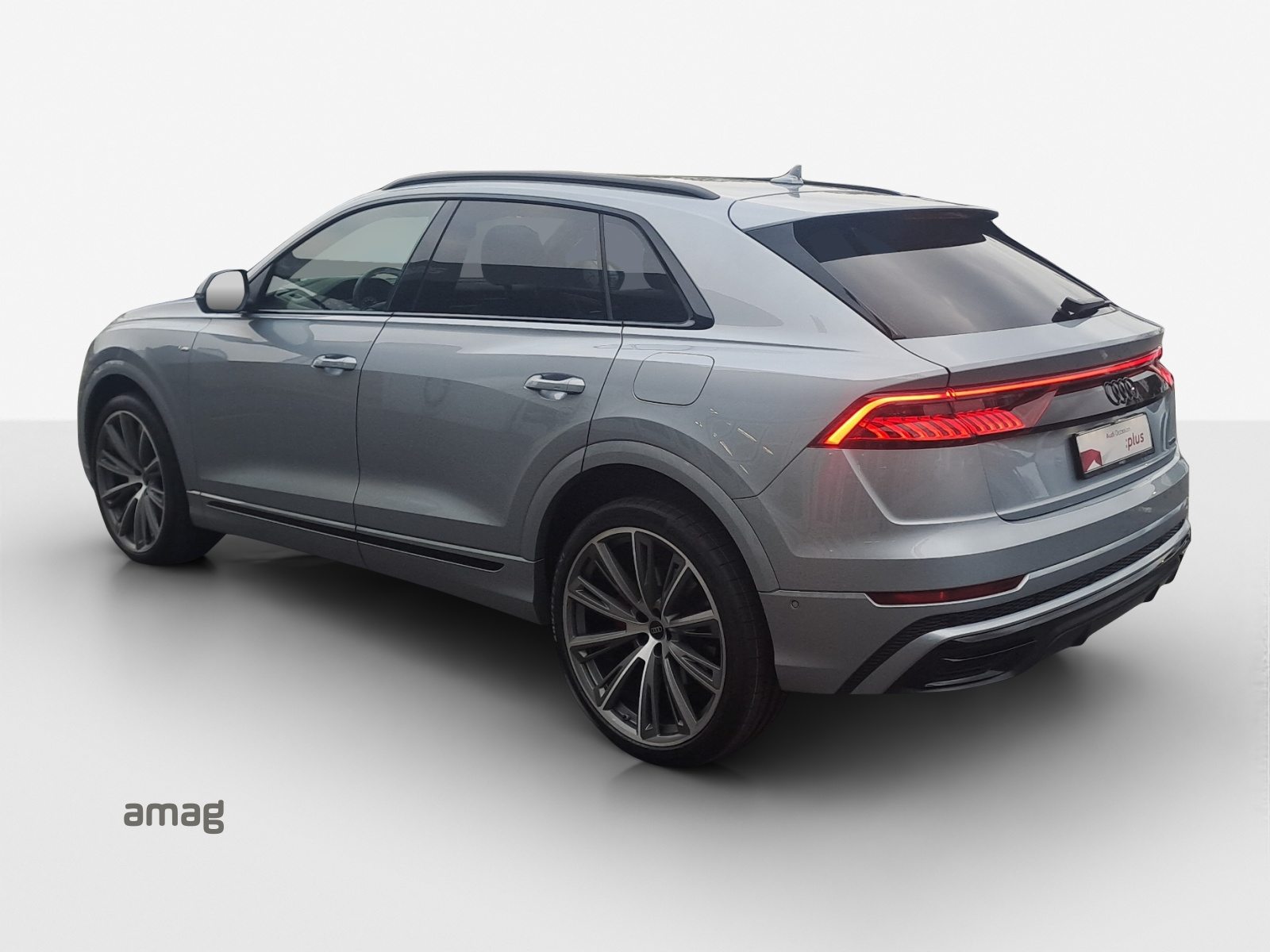 AUDI Q8 60 TFSI e, Full-Hybrid Petrol/Electric, Second hand / Used, Automatic - 3