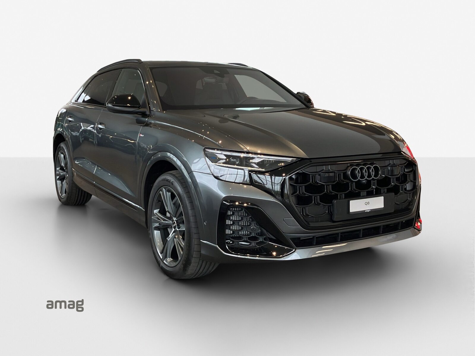 AUDI Q8 SUV TFSI e 290 kW Attraction, Full-Hybrid Petrol/Electric, Second hand / Used, Automatic - 6