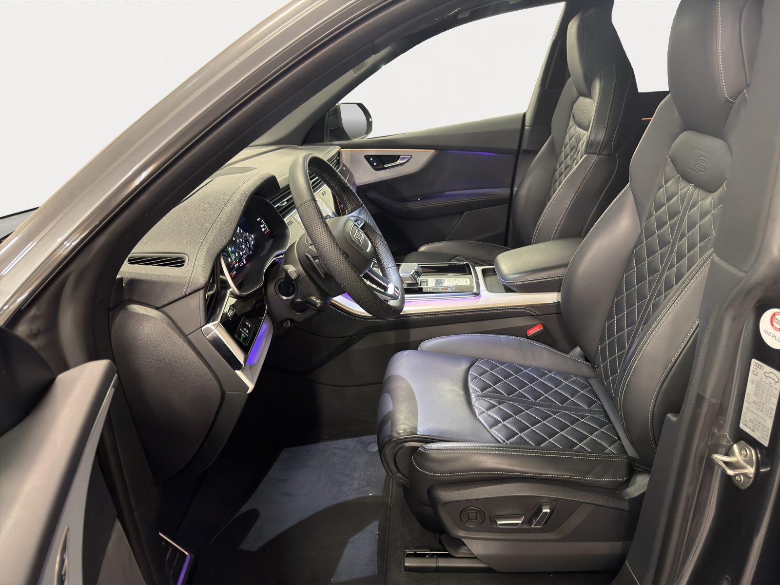 AUDI Q8 SUV 55 TFSI, Essence, Occasion / Utilisé, Automatique - 5