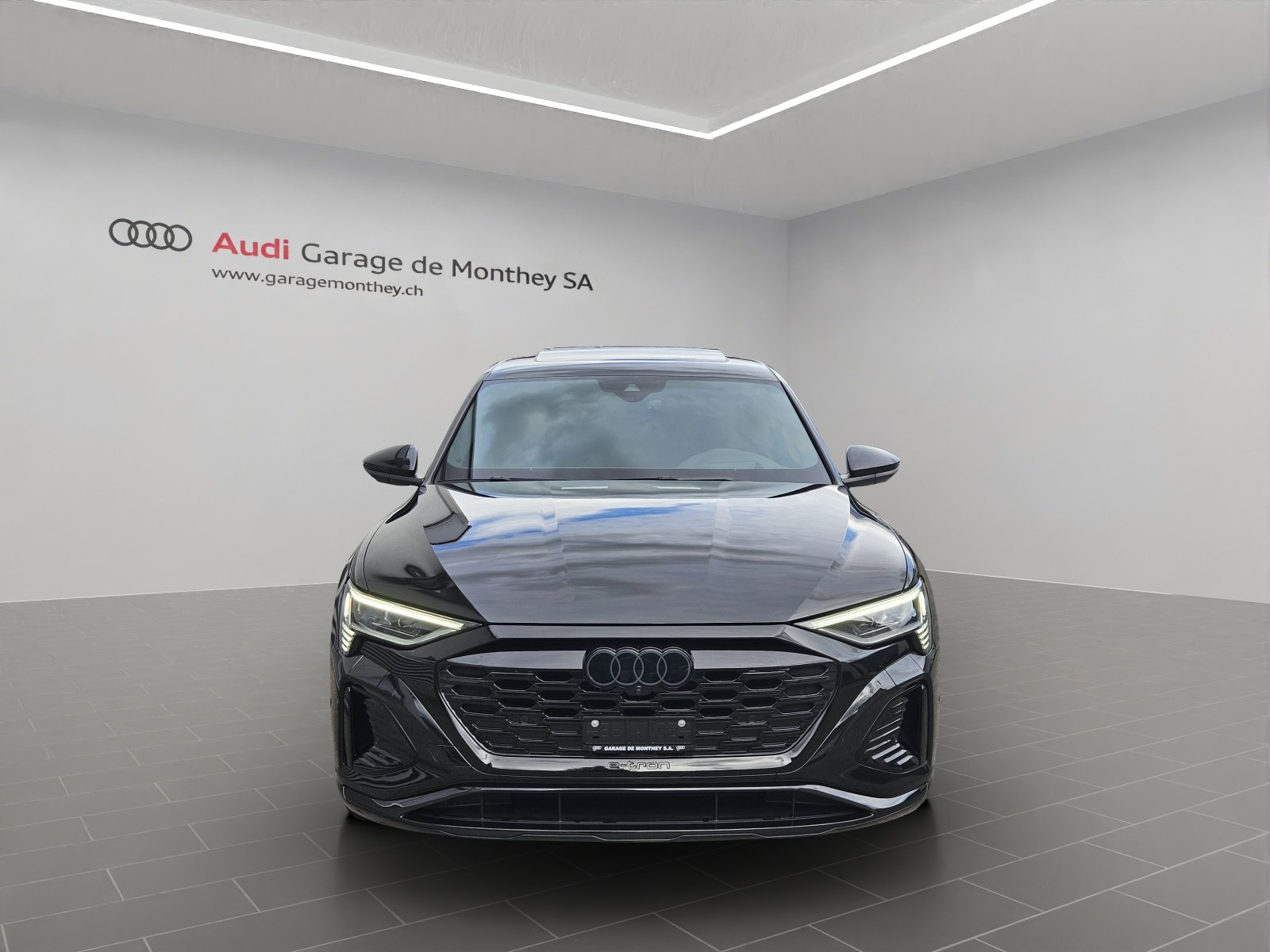 AUDI Q8 55 e-tron S line quattro, Elettrica, Occasioni / Usate, Automatico - 2