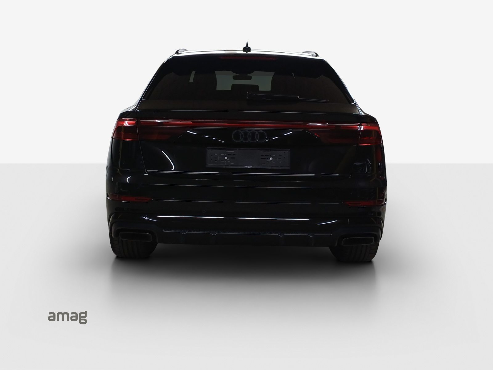 AUDI Q8 SUV 55 TFSI e, Full-Hybrid Petrol/Electric, Second hand / Used, Automatic - 4