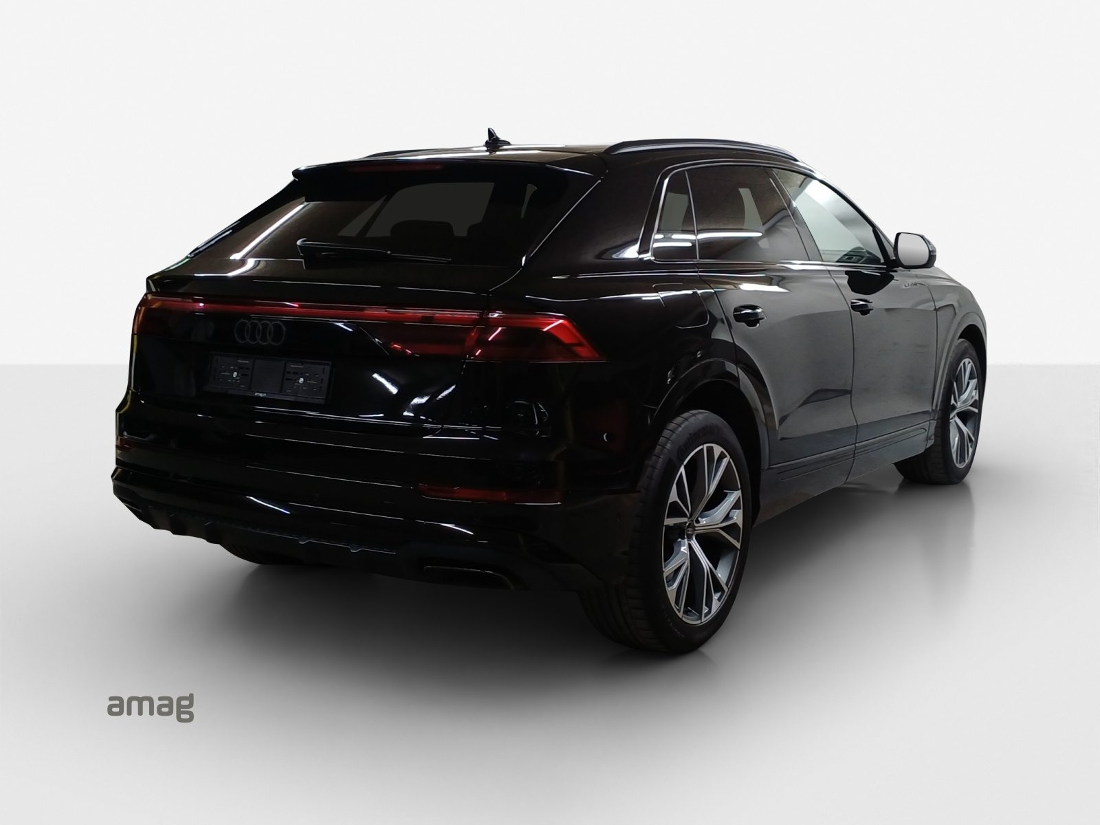 AUDI Q8 SUV 55 TFSI e, Full-Hybrid Petrol/Electric, Second hand / Used, Automatic - 5