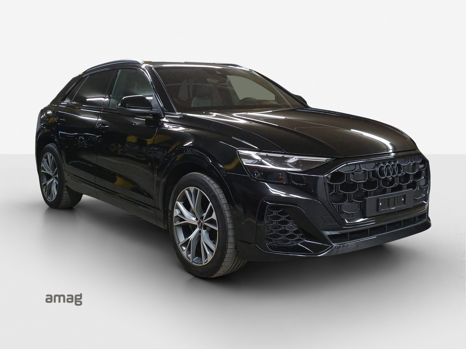 AUDI Q8 SUV 55 TFSI e, Full-Hybrid Petrol/Electric, Second hand / Used, Automatic - 6