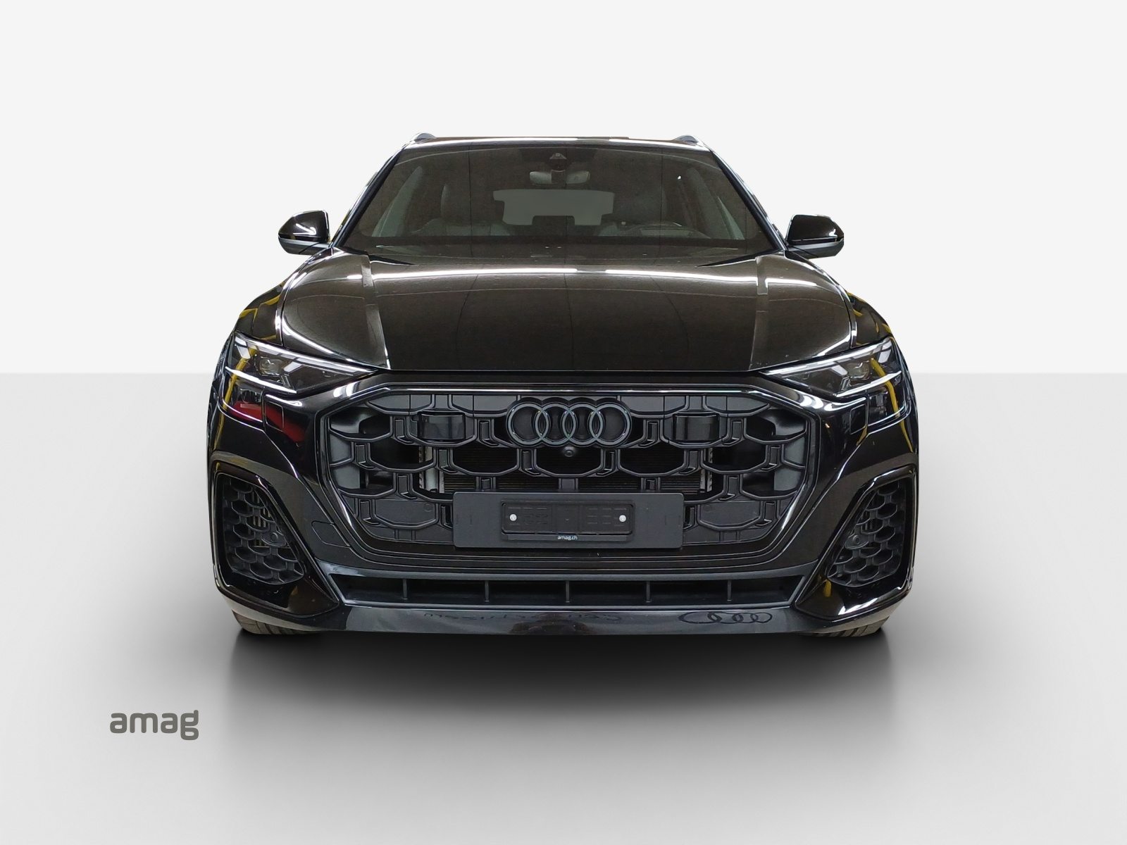 AUDI Q8 SUV 55 TFSI e, Full-Hybrid Petrol/Electric, Second hand / Used, Automatic - 7