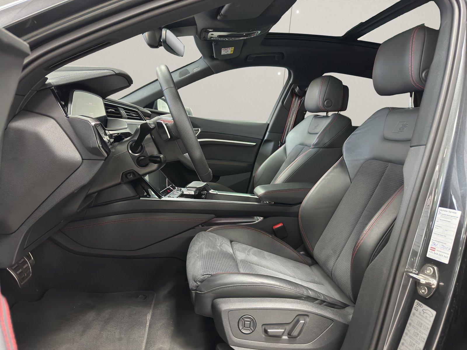 AUDI Q8 Sportback 50 e-tron Black Edition quattro, Electric, Second hand / Used, Automatic - 6