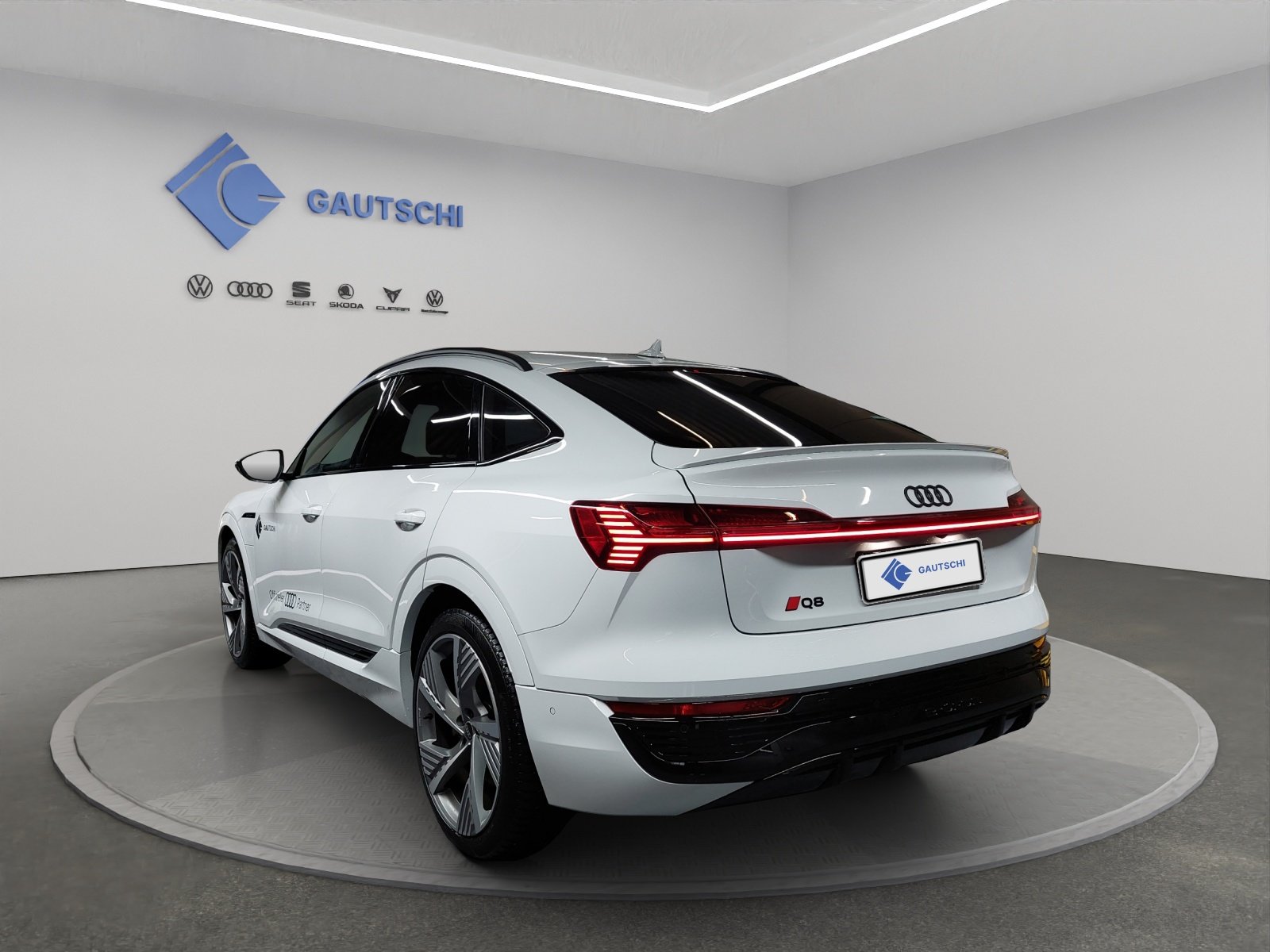 AUDI Q8 Sportback 50 e-tron S line quattro, Elettrica, Occasioni / Usate, Automatico - 3