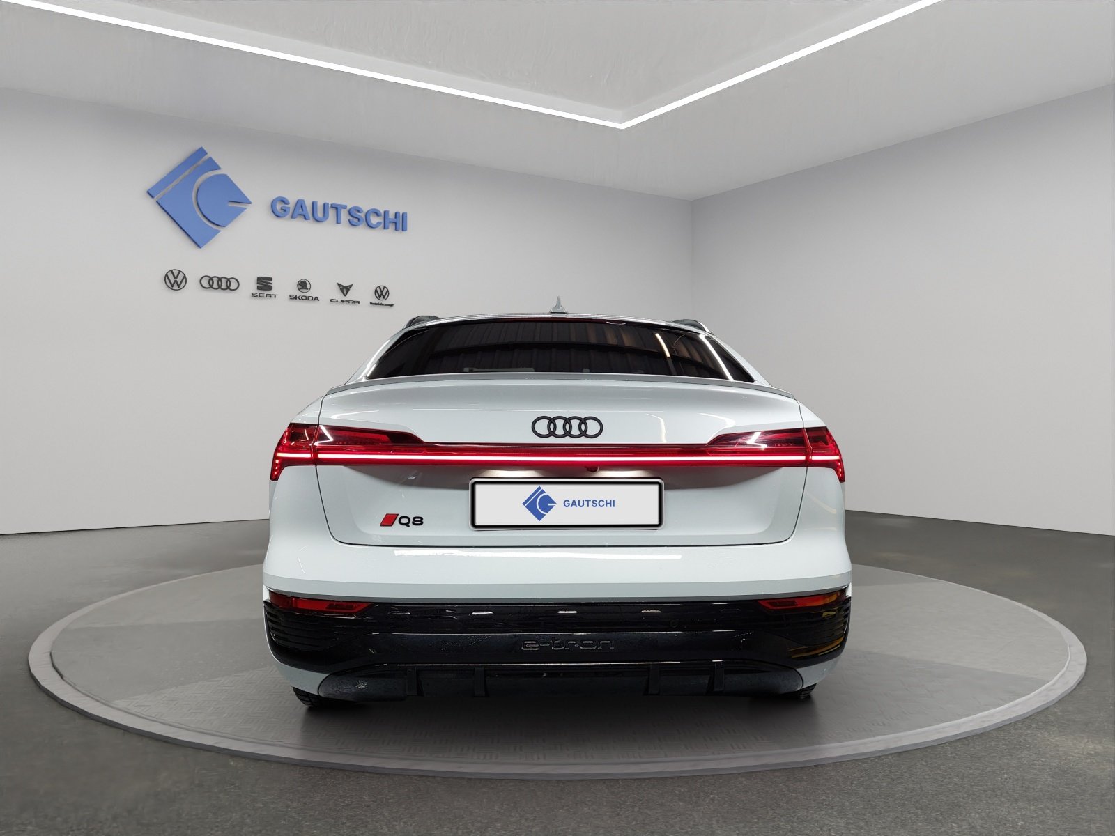AUDI Q8 Sportback 50 e-tron S line quattro, Elettrica, Occasioni / Usate, Automatico - 4