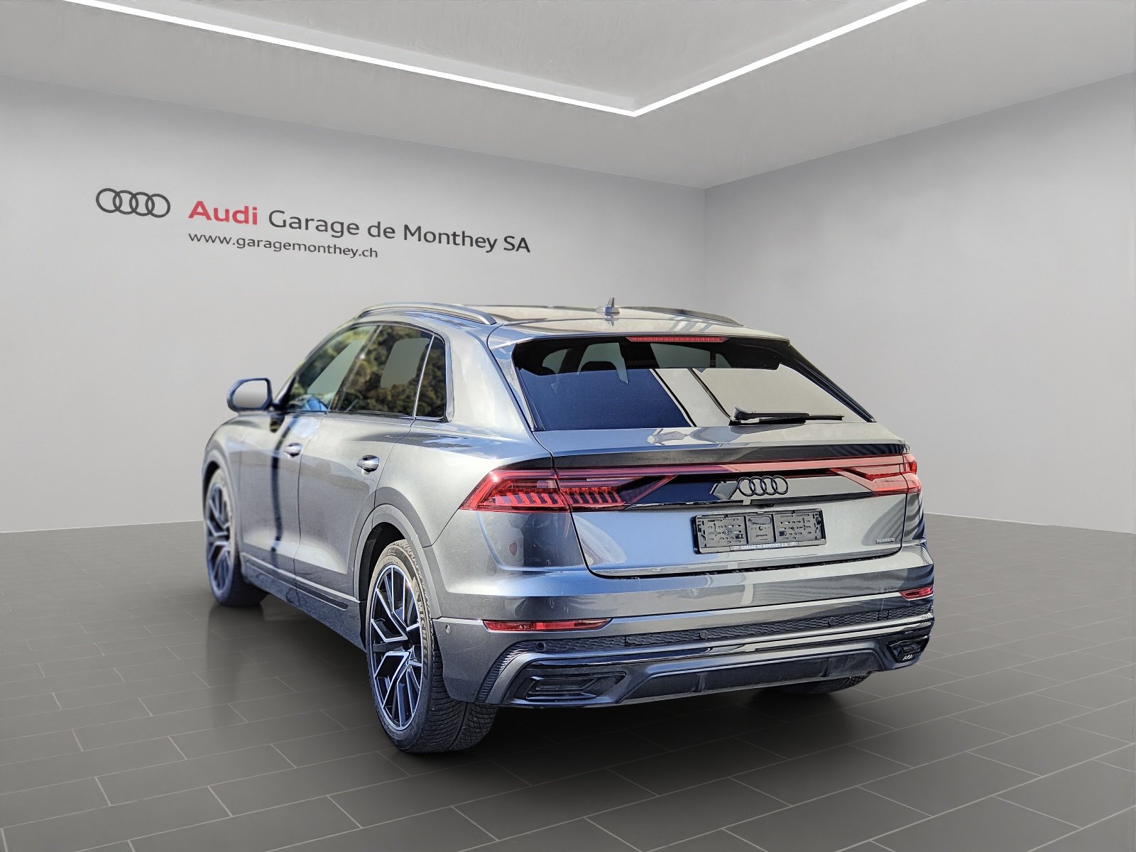 AUDI Q8 45 TDI Black Edition, Diesel, Occasion / Utilisé, Automatique - 2