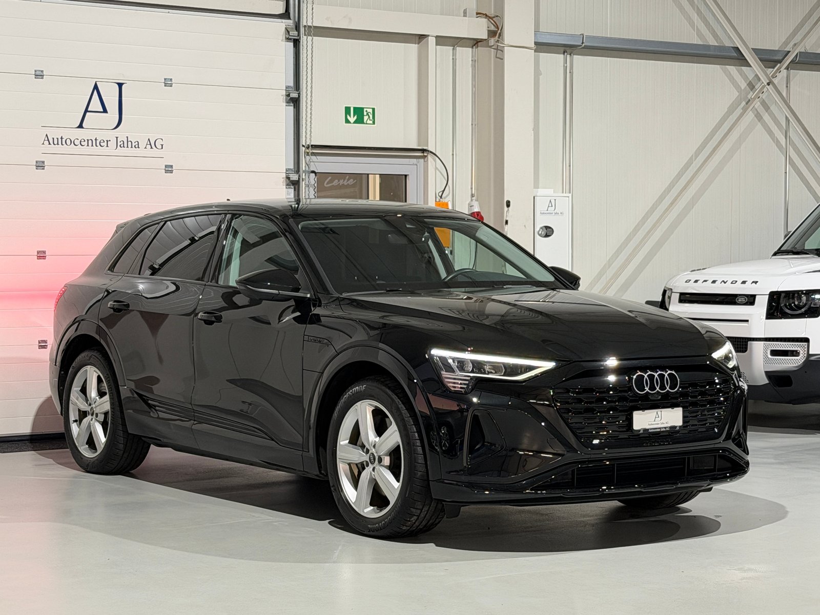 AUDI Q8 55 e-tron advanced quattro CH-Fahrzeug inkl. Werksga, Elektro, Occasion / Gebraucht, Automatik - 4