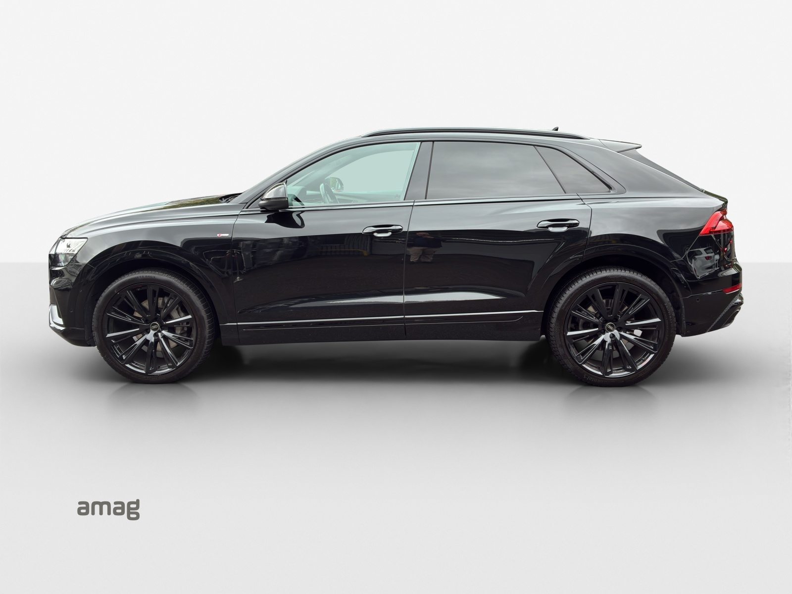 AUDI Q8 55 TFSI, Petrol, Second hand / Used, Automatic - 2