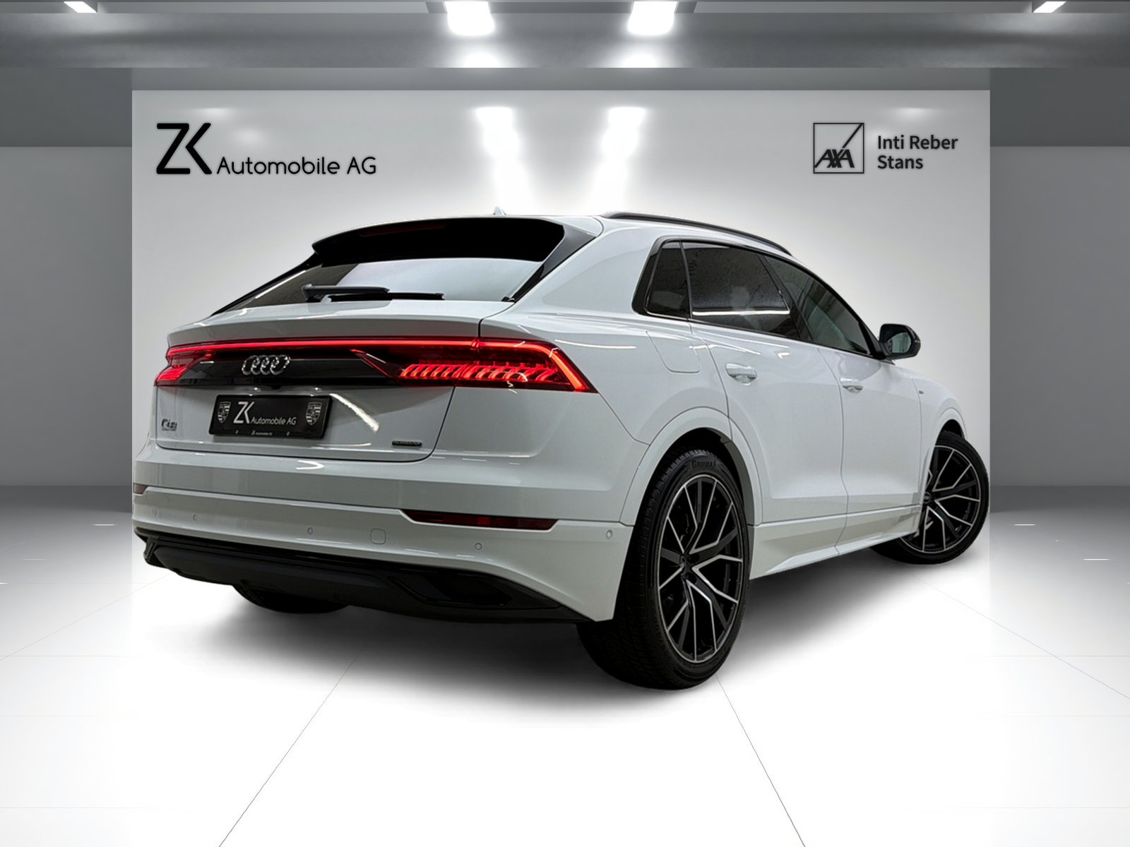 AUDI Q8 55 TFSI S-Line 340PS quattro Pure White tiptronic /, Mild-Hybrid Petrol/Electric, Second hand / Used, Automatic - 2