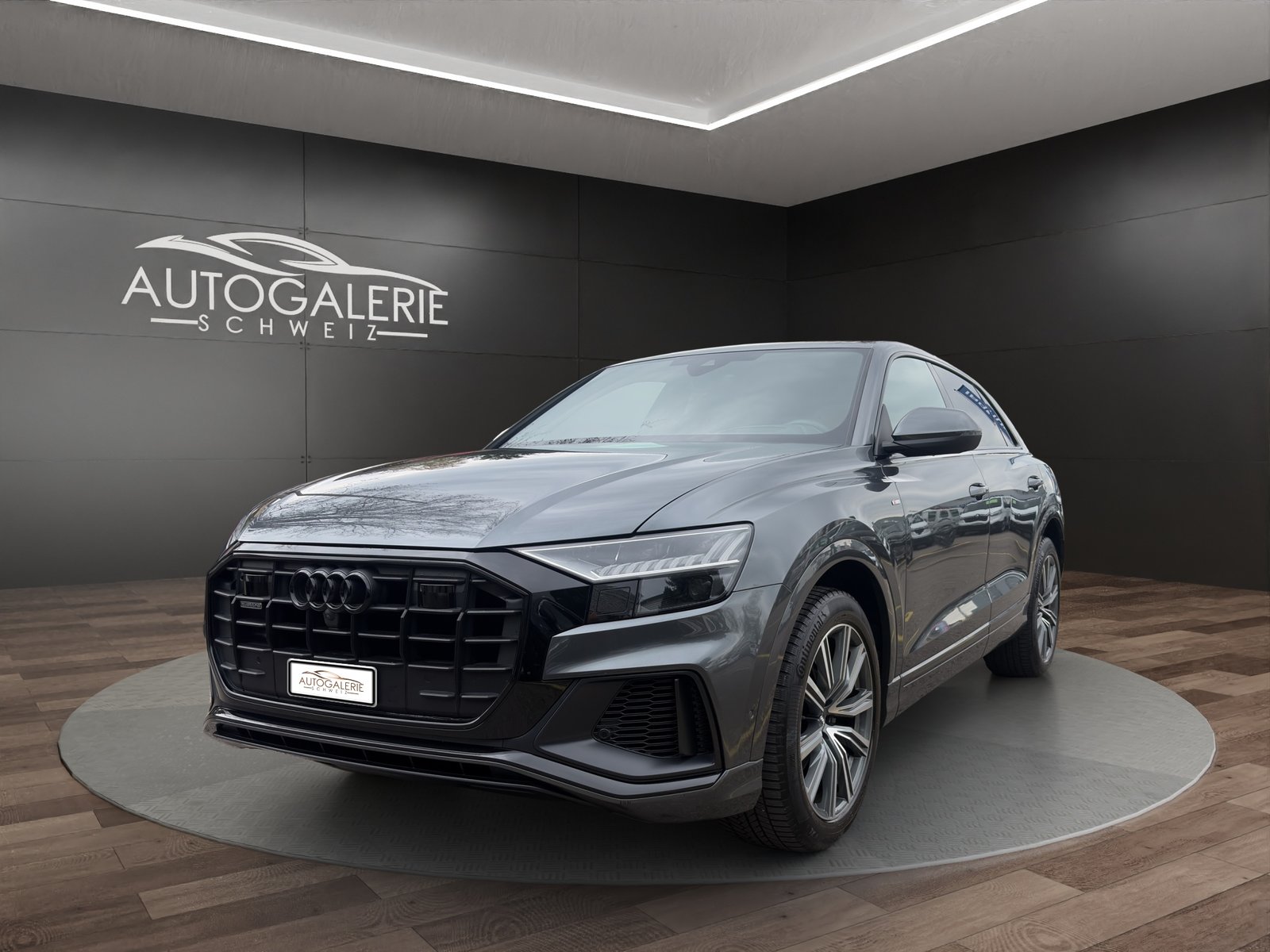 AUDI Q8 50 TDI quattro S-LINE CH Fahrzeug Black Paket Pan