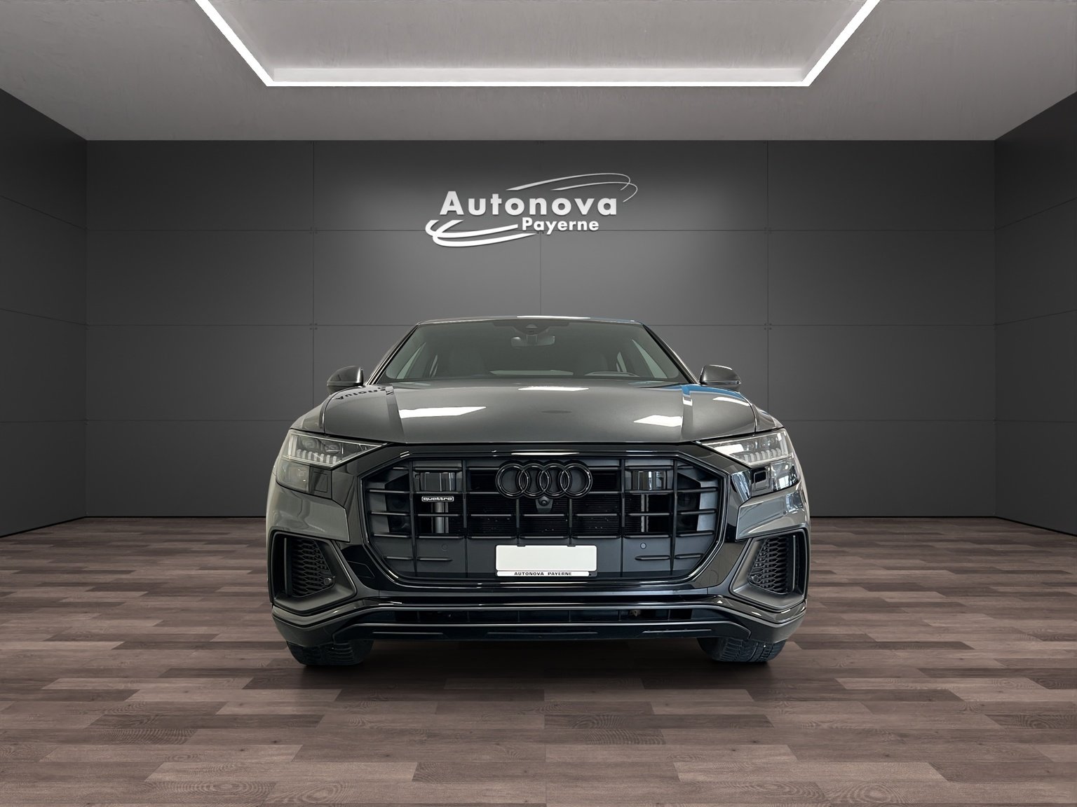 AUDI Q8 55 TFSI quattro tiptronic, Mild-Hybrid Petrol/Electric, Second hand / Used, Automatic - 2