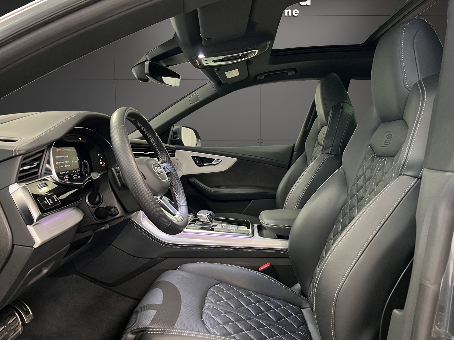 AUDI Q8 55 TFSI quattro tiptronic, Mild-Hybrid Petrol/Electric, Second hand / Used, Automatic - 6