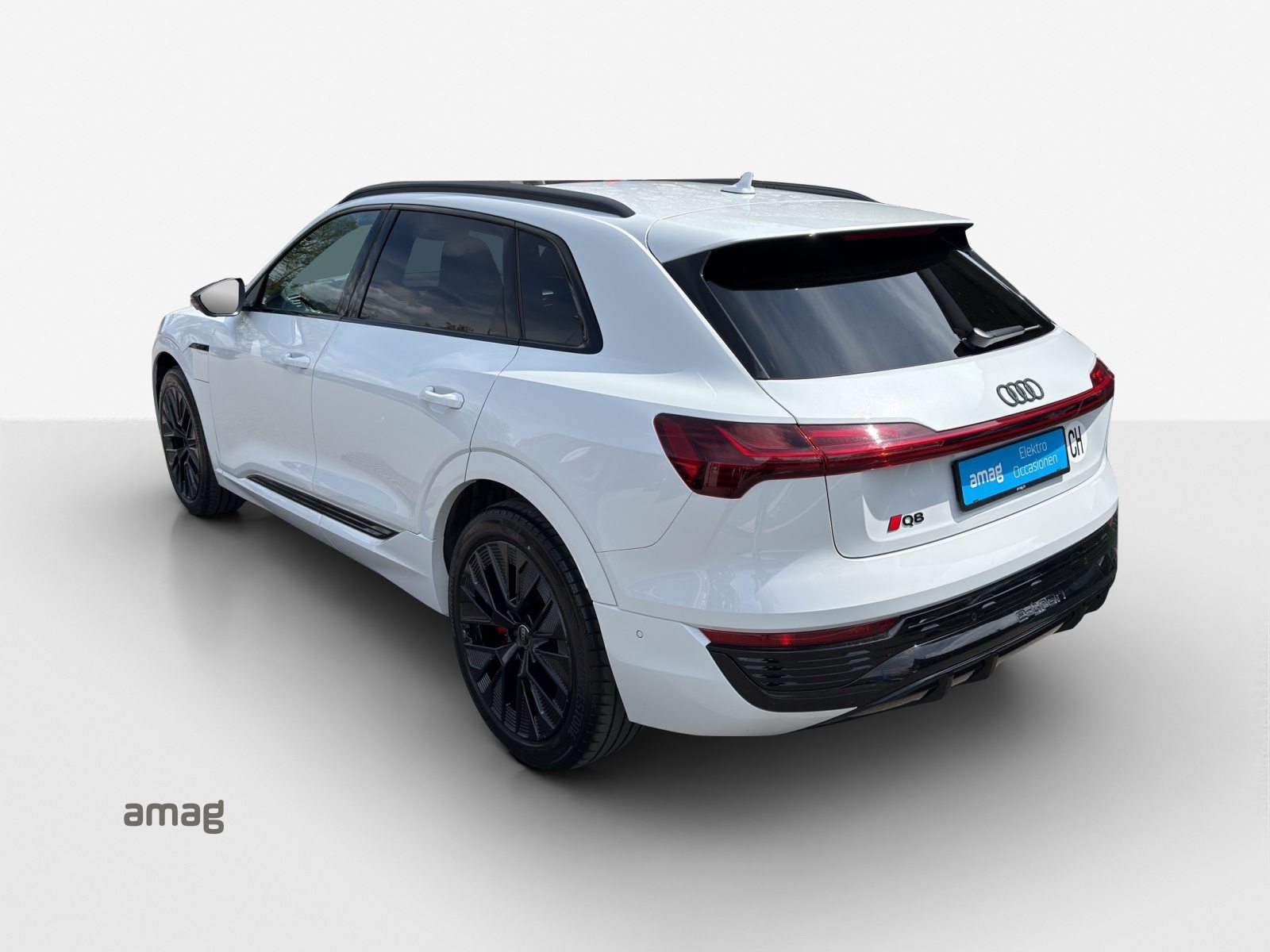 AUDI Q8 55 e-tron Black Edition, Electric, Second hand / Used, Automatic - 3