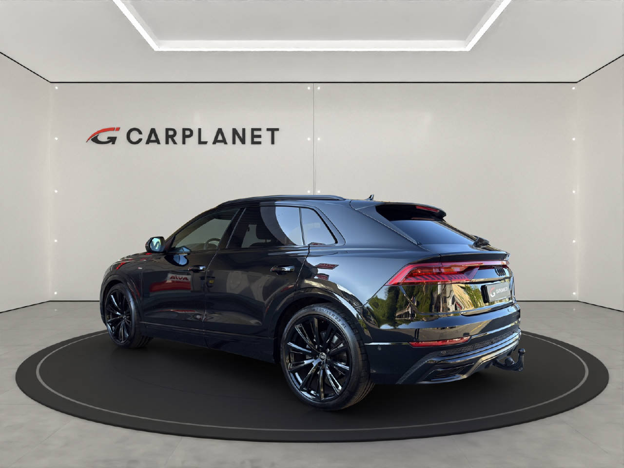 AUDI Q8 3.0 55 TFSI Black Edition quattro AHK, Mild-Hybrid Benzin/Elektro, Occasion / Gebraucht, Automatik - 3