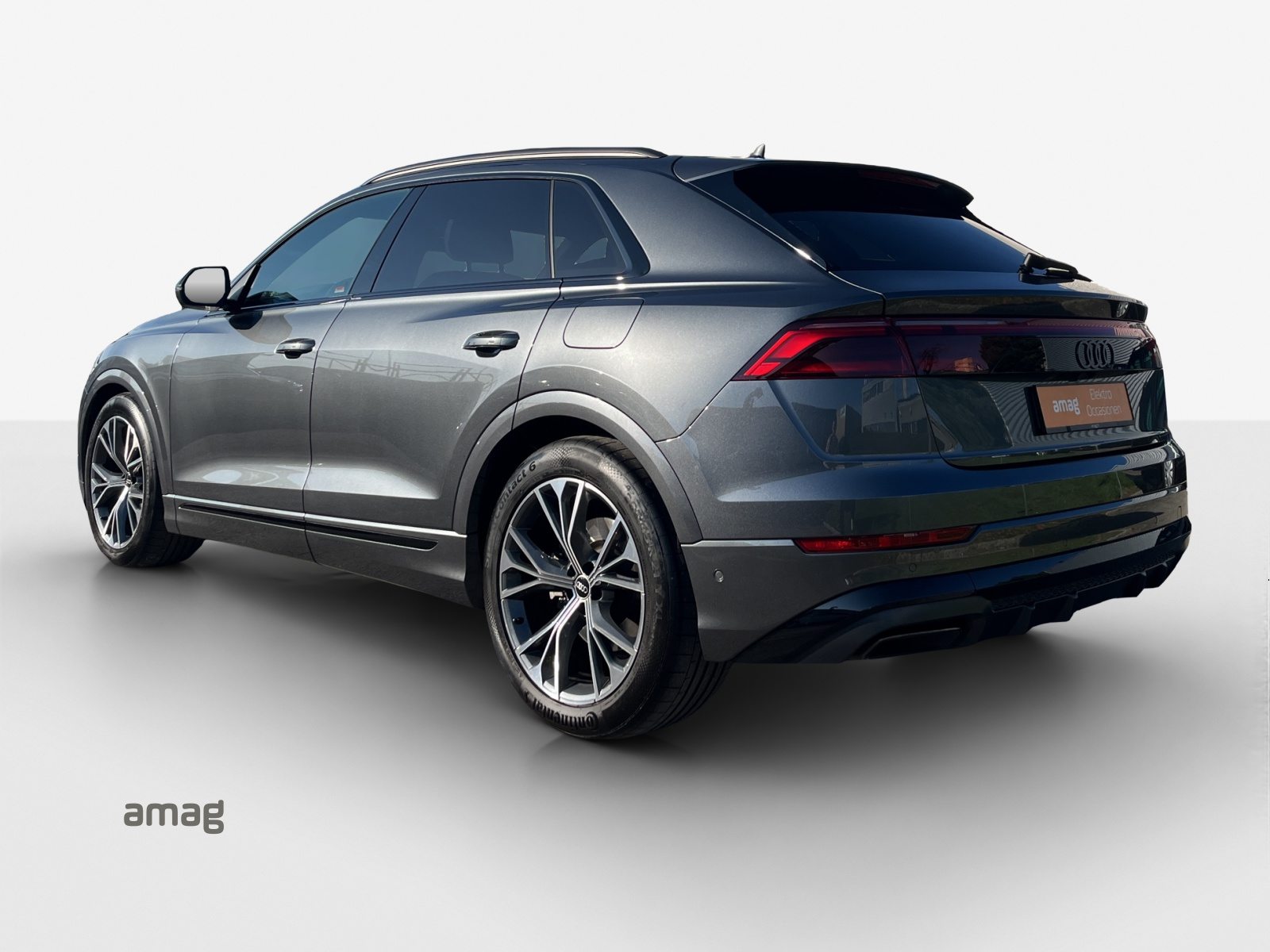 AUDI Q8 SUV 55 TFSI e, Full-Hybrid Petrol/Electric, Second hand / Used, Automatic - 3