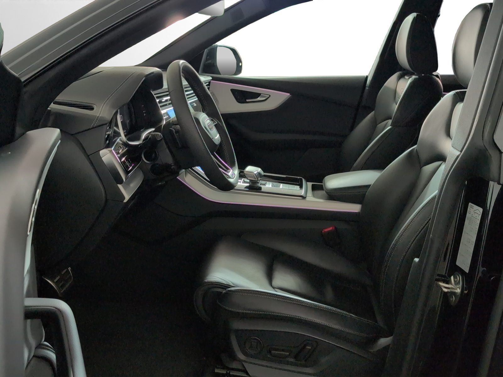 AUDI Q8 SUV 55 TFSI e, Full-Hybrid Petrol/Electric, Second hand / Used, Automatic - 6