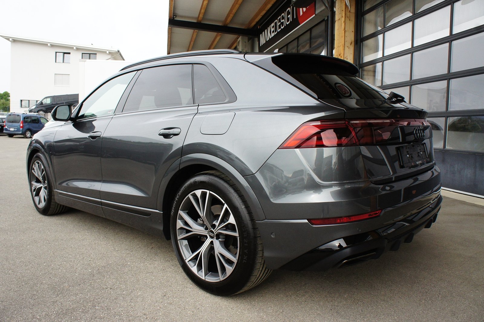 AUDI Q8 55 TFSI e quattro PHEV tiptronic, Plug-in-Hybrid Benzin/Elektro, Occasion / Gebraucht, Automatik - 3