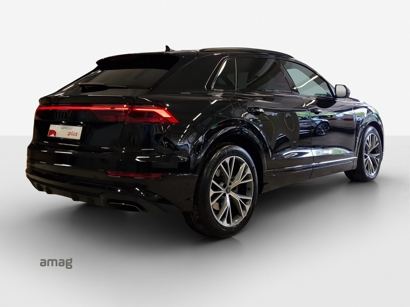 AUDI Q8 SUV 55 TFSI e, Full-Hybrid Petrol/Electric, Second hand / Used, Automatic - 6
