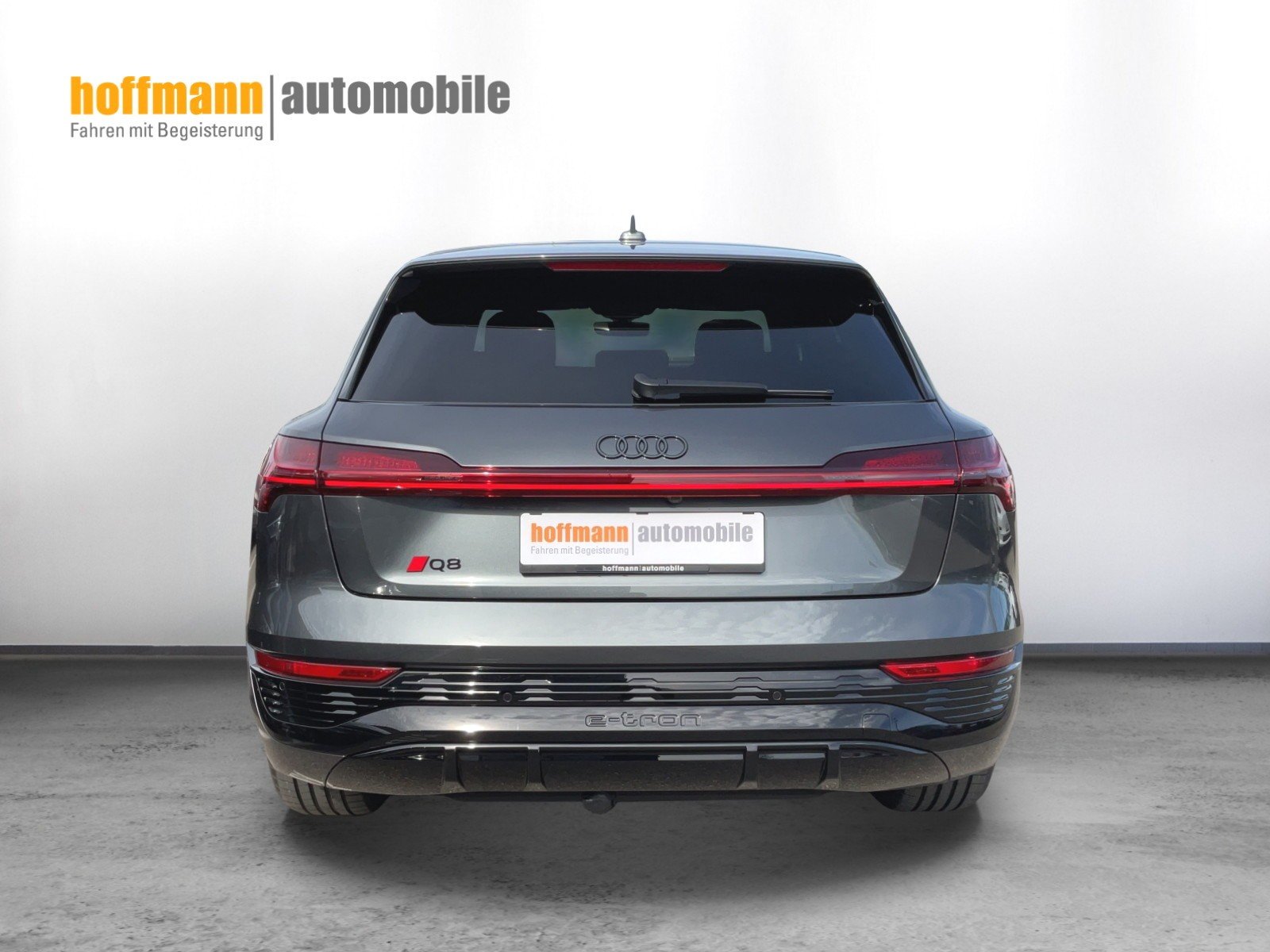 AUDI Q8 50 e-tron S line quattro, Electric, Second hand / Used, Automatic - 5