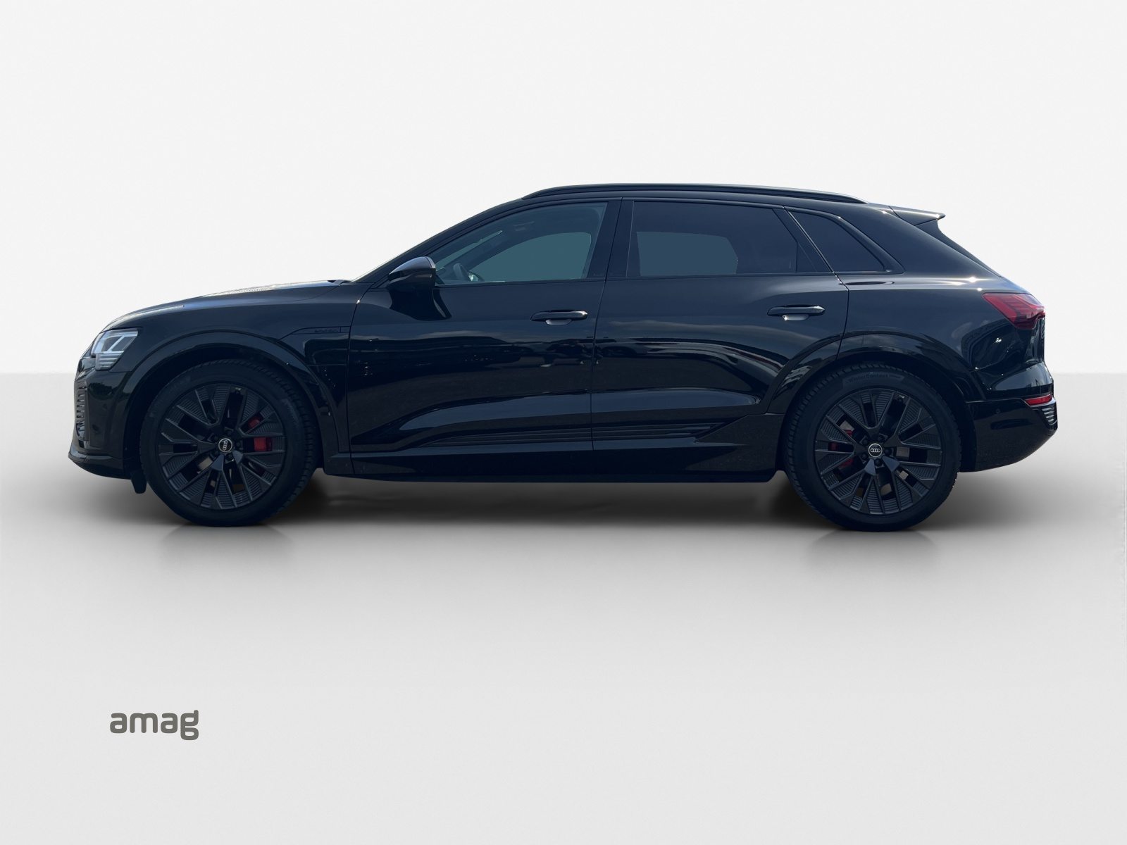 AUDI Q8 50 e-tron Black Edition, Electric, Second hand / Used, Automatic - 2