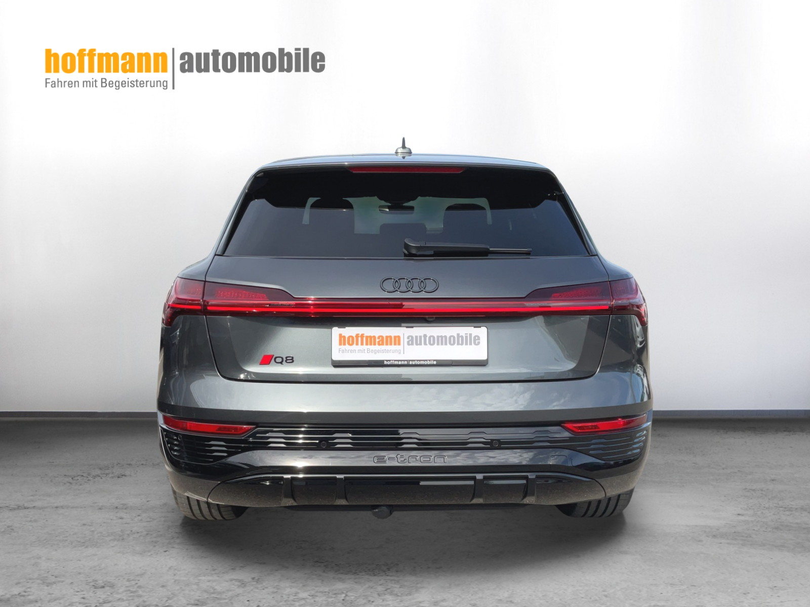 AUDI Q8 50 e-tron S line, Electric, Second hand / Used, Automatic - 5